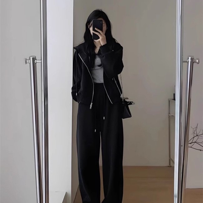 Set Bộ Thu Đông Nữ Thun Da Cá Dày Dặn Áo Hoodie Zip Có Mũ Kèm Quần Suông Cạp Thun Năng Động (Màu Đen